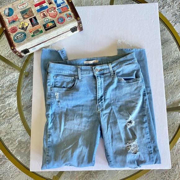 Levi's Denim - Levis 720 high rise super skinny distressed jeans, Sz. 30